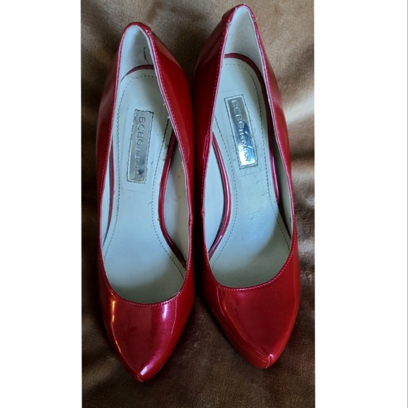 Red BCBGeneration heels size 5.5 - Picture 3 of 6